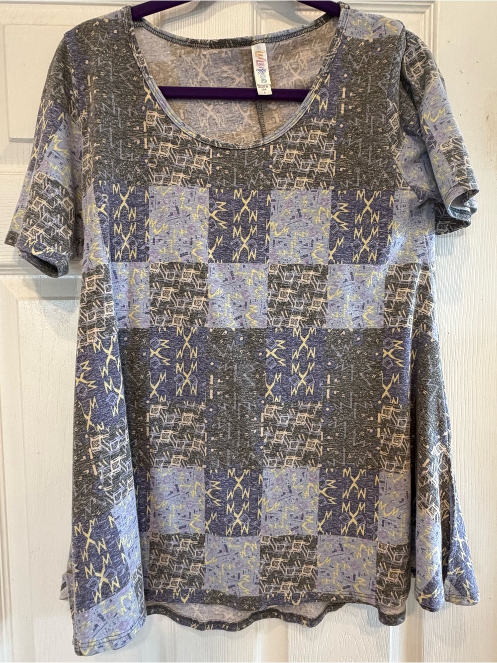 LuLaRoe Perfect T Geometric Checked Swing Tunic Top Gray Purple, sz Small